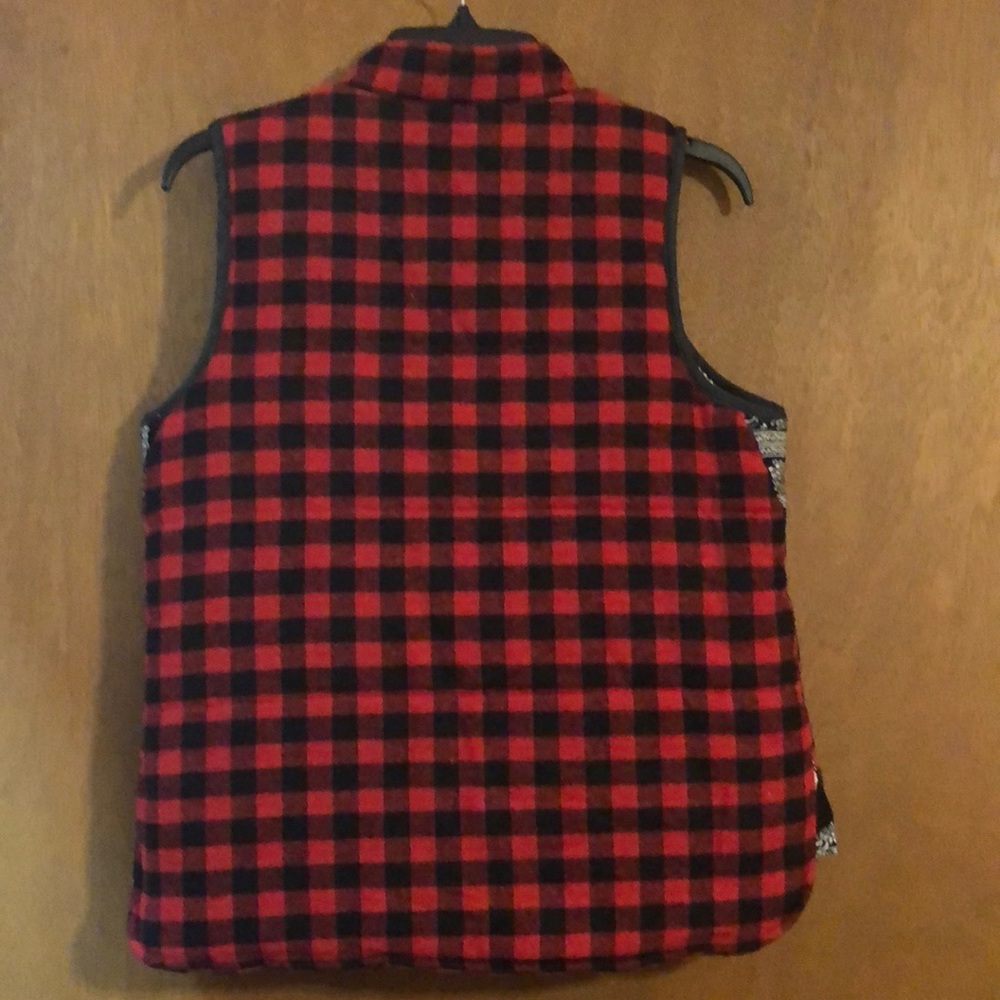 Vest - Picture 2 of 4